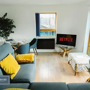Yorkshire Iq 4 Blonk Street Apartment