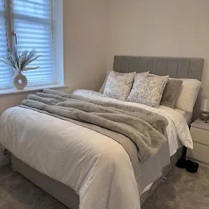 Cosy Ensuite Bedroom I 5min Walk From Bramall Lane Stadium Homestay
